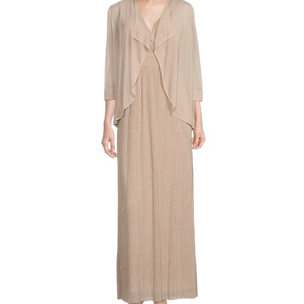 R & M Richards
Flyaway Glitter Pleated 3/4 Sleeve V-Neck 2-Piece Jacket Dress